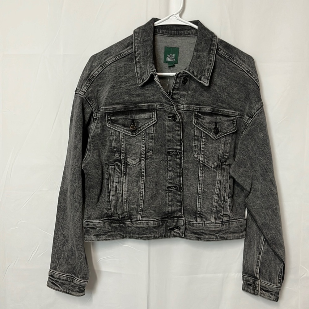 Wild fable, women’s grey jean jacket. S